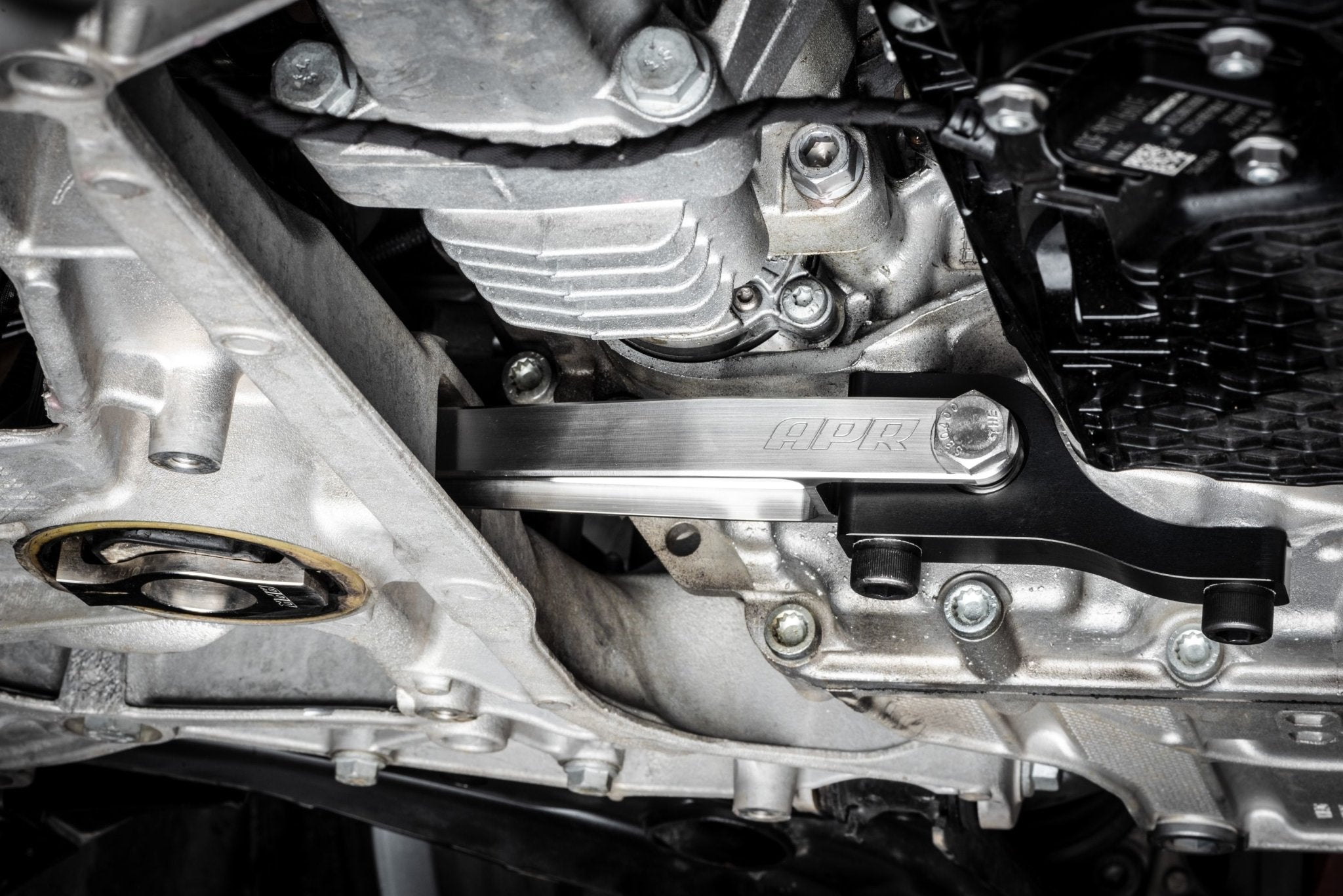 APR MQB PENDULUM MOUNT UPGRADE KIT DQ500 - German Performance