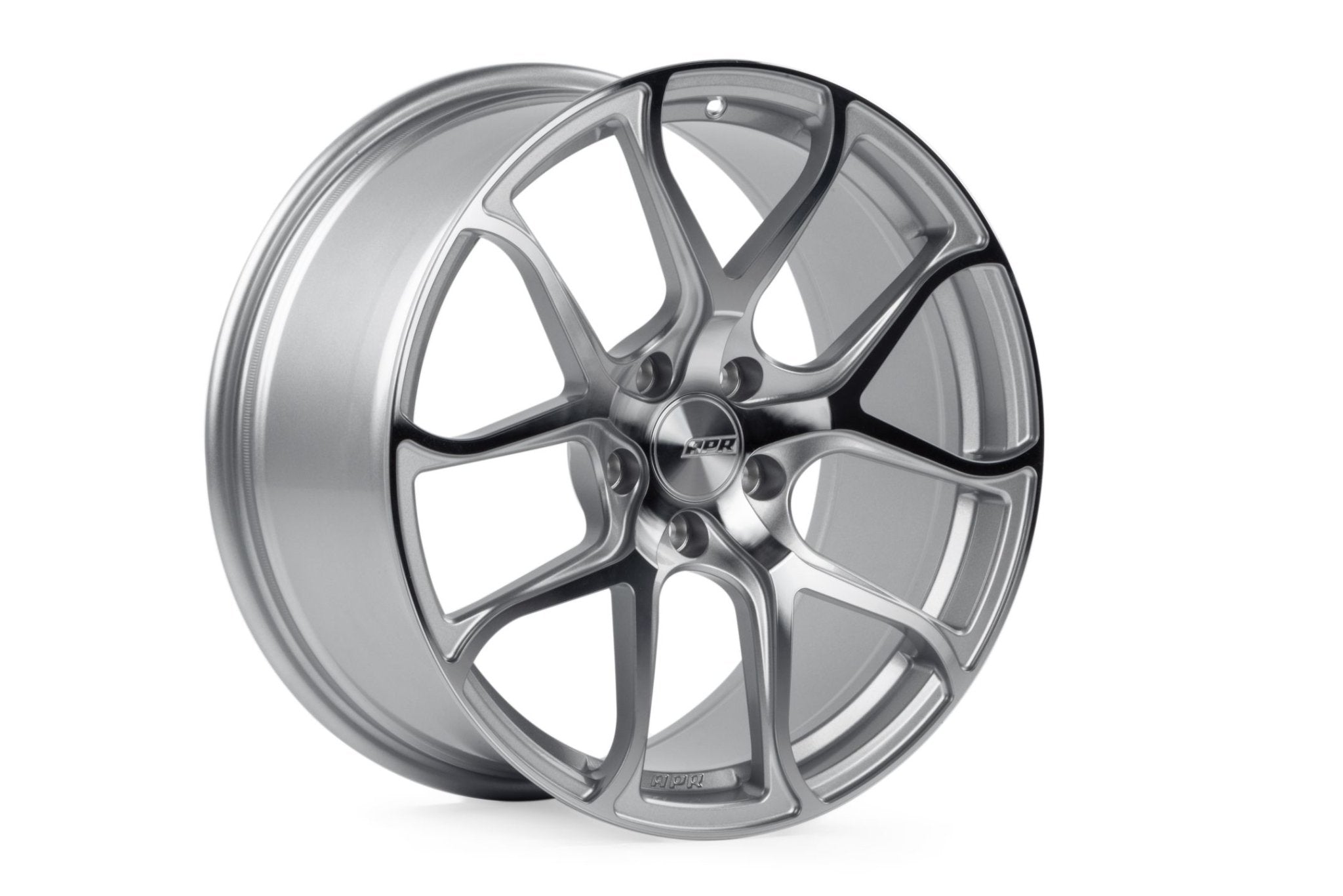 APR - APR S01 FORGED WHEELS (18X8.5) (SILVER/MACHINED) (1 WHEEL) - WHL00010 - German Performance